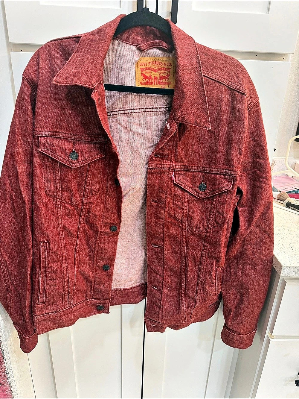 Men's Levi's The Trucker Jacket Red Denim Size Large